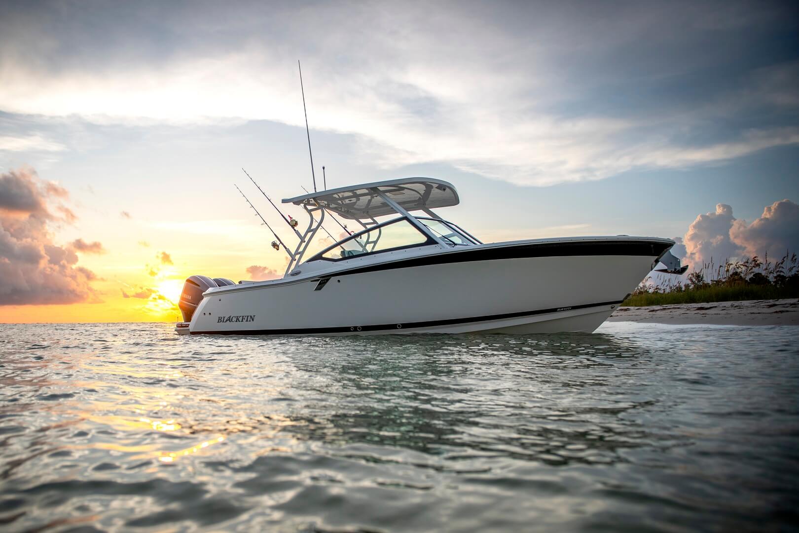 A Blackfin speed boat for sale along the Hawaiian coastline